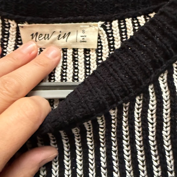 New In - Picture 2 of 2